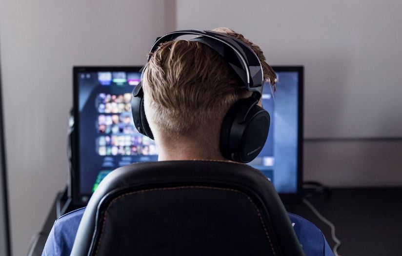 Casque Gamer Steelseries Arctis 7 - Test & Avis Casque Gamer Steelseries Arctis 7 - Test & Avis