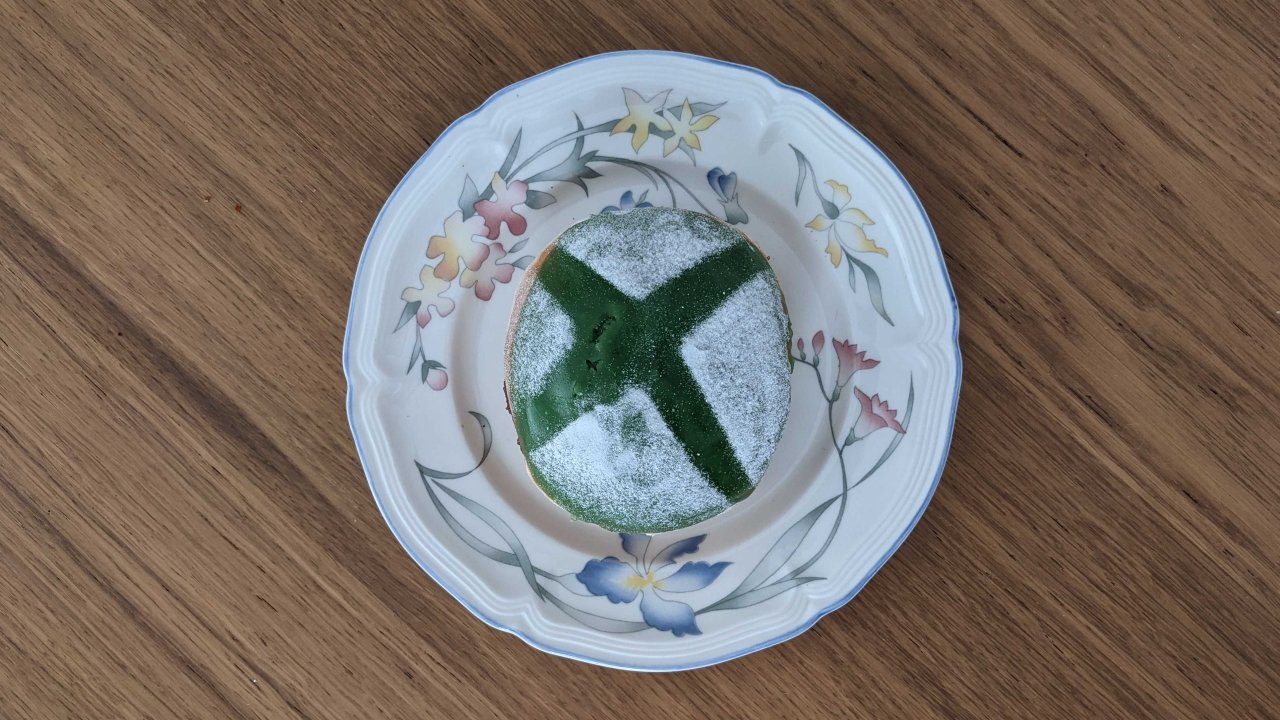 Krispy Kreme xbox doughnut review nexus level