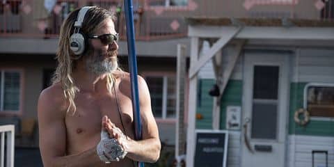 Critique de Poolman : "Le premier film de Chris Pine est un raté qui devrait couler sans laisser de traces.- img