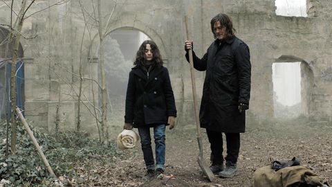 The Walking Dead : Daryl Dixon Critique du film : "Norman Reedus fait face à des zombies brûleurs et à des crises existentielles dans un spin-off spirituel.- img