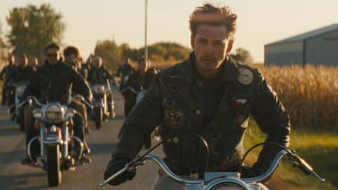 The Bikeriders Critique : "Cette étude captivante d'une équipe de motards de Chicago est remplie de scories.- img