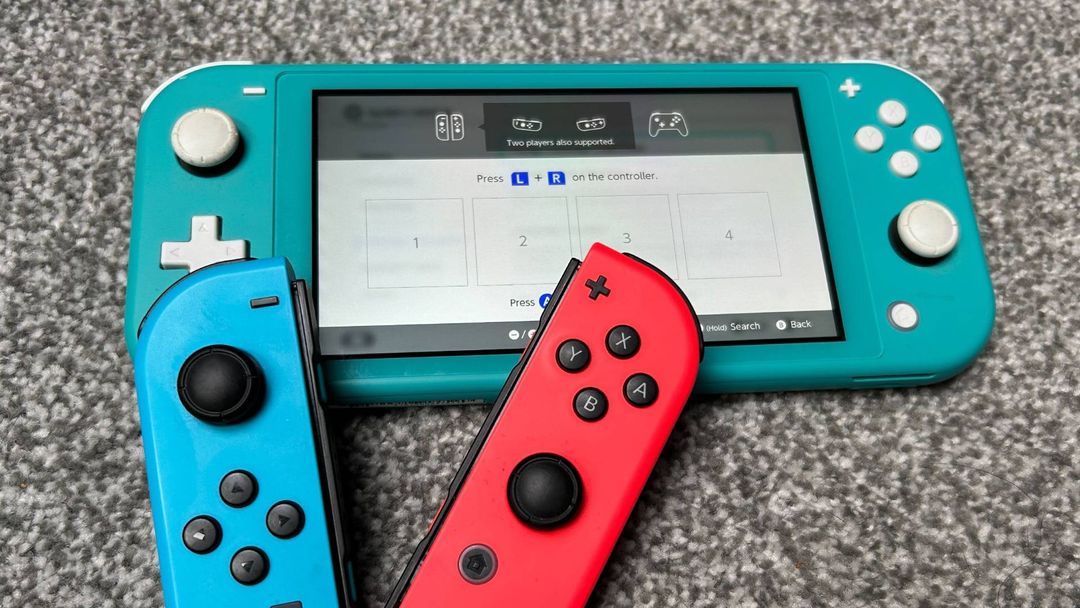 Comment connecter un Joy-Con supplémentaire à la Switch Lite pour le multijoueur, les commandes par mouvement et la coopération ?- img