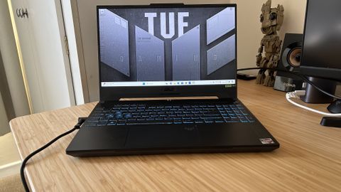 Critique du Asus TUF A15 (2023) : "un petit ordinateur fantastique à un prix tout aussi impressionnant".- img
