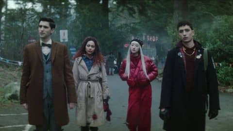 Critique de Dead Boy Detectives : "Délicieusement sombre, profondément émouvant et le parfait compagnon du Marchand de sable.- img