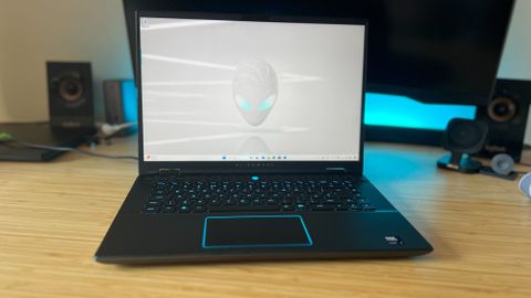 Alienware M16 R2 : essai : "Un design amélioré mais une puissance réduite- img