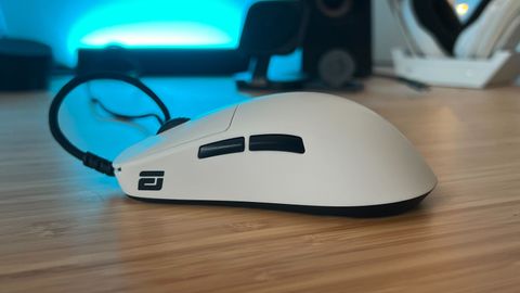 Critique de la Endgame Gear OP1 8K : "la première souris de jeu filaire qui m'a vraiment enthousiasmé depuis longtemps".- img